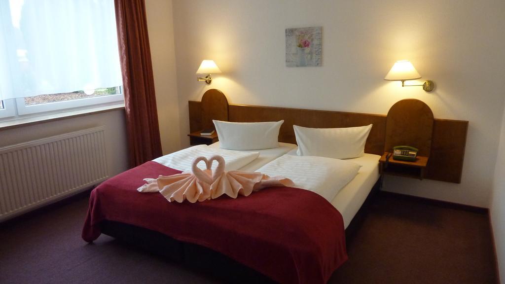 Heidehotel Herrenbruecke Faßberg Екстериор снимка